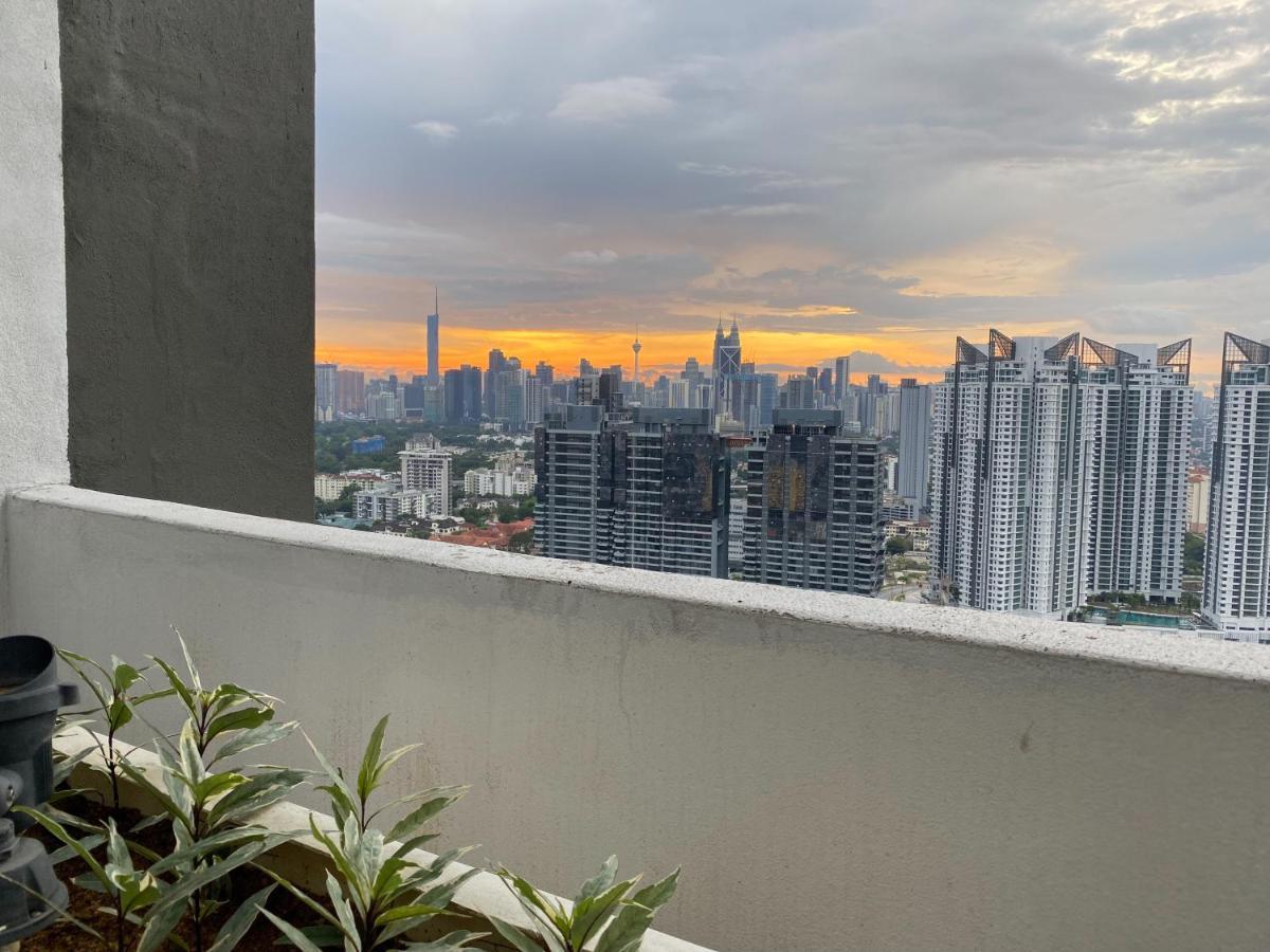Skyline Garden 2 Bedrooms Homestay Near Klcc Kuala Lumpur Luaran gambar
